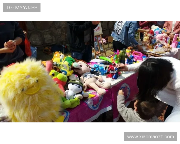 佩顿二世携手公益快闪活动免费发放食品杂货传递爱心温暖