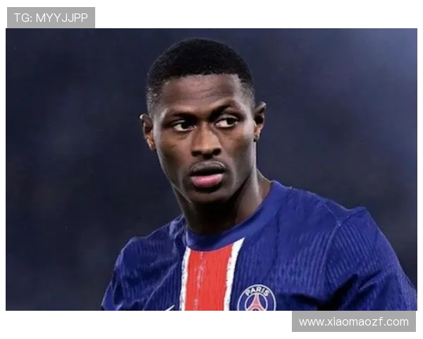 努诺门德斯伤愈复出巴黎官方发布训练照片展现积极状态